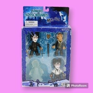 Edward Scissorhands Mez-itz 4 Pack Toy Figure Set Mezco Toyz RARE